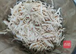 Illustration of how to make cold shredded chicken breast 4