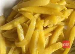 Illustration of how to make homemade French fries 8