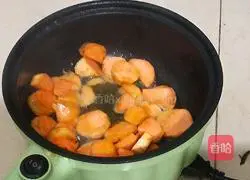 Fry sweet potato slices Practice illustration 5