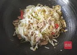 Illustration of how to make pickled cabbage and tofu pot 10