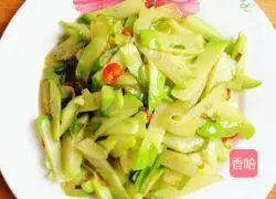 Illustration of how to make stir-fried chayote 6