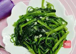 Illustrated recipe for stir-fried water spinach 10