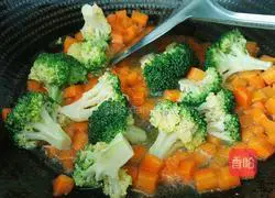 Illustration of how to make a flowering tree 13