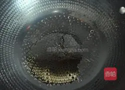 Illustration of how to make stir-fried rapeseed 5