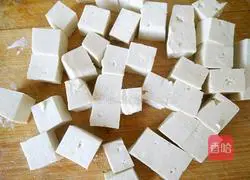 Illustration of how to make fried tofu with green garlic sprouts 1