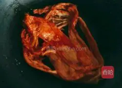 Illustration of how to make spicy cabbage vermicelli 3