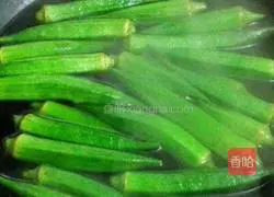 Illustration of how to make okra with juice 2