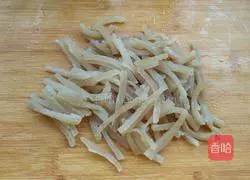 Illustration of how to make crystal meat jelly 3