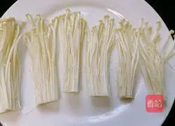 Illustration of how to make fried enoki mushrooms 2