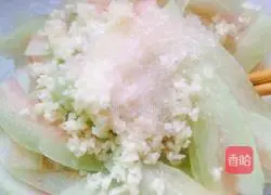 Illustration of how to make cold watermelon rind 4