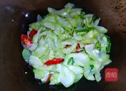 Illustration of how to make spicy stir-fried gourd 13
