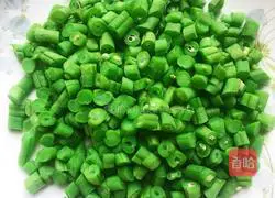 Illustration of how to make fried beans with meat 4