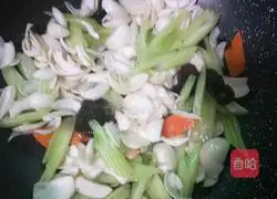 Celery and Lily Recipe Illustration 8