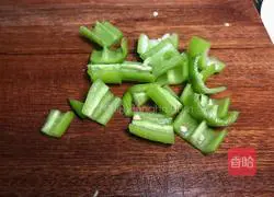 Illustration of how to stir-fry colored peppers 5