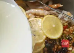 Illustration of how to make lemon chicken feet 10