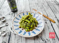 Illustration of making mash edamame 14