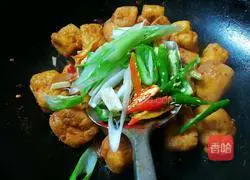 Illustration of braised tofu puffs 10