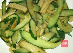 Illustration of how to make fried cucumber with fish cakes 9