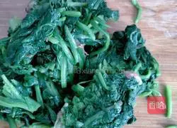 Illustration of how to make cold spinach 3