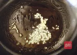 Illustration of how to stir-fry mushrooms and seaweed 4