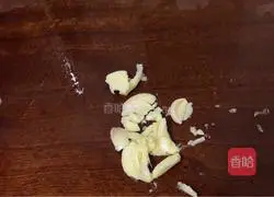 Illustration of how to make stir-fried broccoli 1