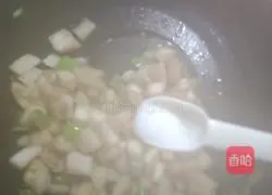 Illustration of how to stir-fry eggplant and pepper 6