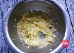 Illustration of how to make onion and potato pancakes 8