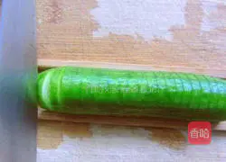 Illustration of how to make cold coir raincoat cucumber 3