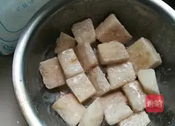 Illustration of braised ground three delicacies 3