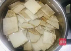 Huaishan fried fungus recipe illustration 1