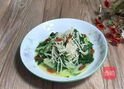 Illustration of how to stir-fry cabbage with enoki mushrooms 10