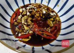 Illustration of how to make cold mushrooms and cucumbers 2