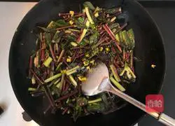 How to stir-fry vegetable moss Illustration 4