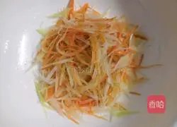 Illustration of how to make shredded celery and radish 10
