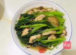 Illustration of how to stir-fry rapeseed with mushrooms 6