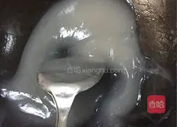 Illustration of making homemade jelly 3