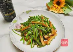 Illustration of Refreshing Stir-fried Dried Artemisia 9