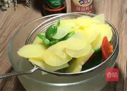 Illustration of how to make oyster sauce potato slices 8 