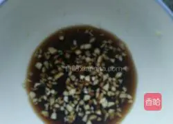 Illustration of how to make cold tofu skin 3