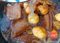 Illustration of how to make braised dried beans 20