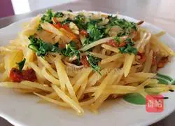 Illustration of how to make spicy and sour potato shreds 6