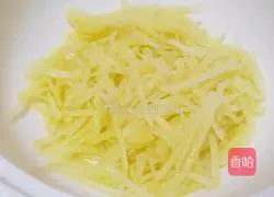 Illustration of how to make spicy and sour potato shreds 3