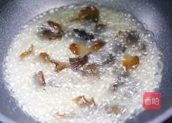 Illustration of how to make lotus pond stir-fry 5