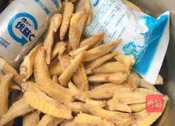 Illustration of Spicy Chicken Yijian 3