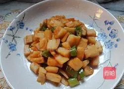 Illustration of how to make spicy stir-fried lotus root dices 10