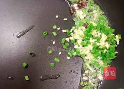 Illustration of how to make celery and lotus root slices with oil 10