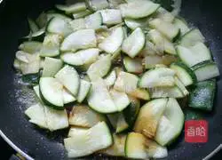 Illustration of how to make stir-fried tender pumpkin 6