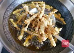 Illustration of how to make fried seafood mushrooms 10