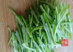 Illustration of how to make cold tiger vegetables 3