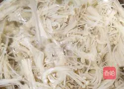 Illustration of how to make cold enoki mushrooms 2